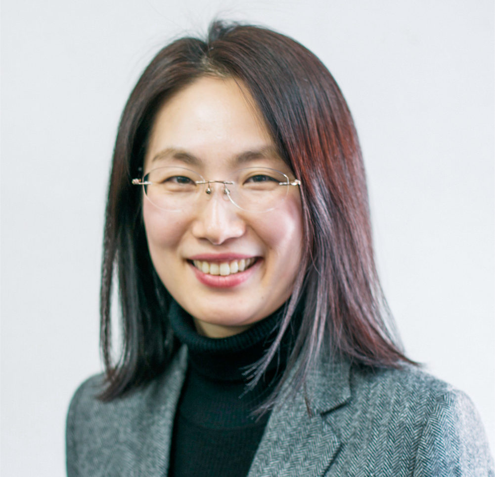 河 炅珍氏